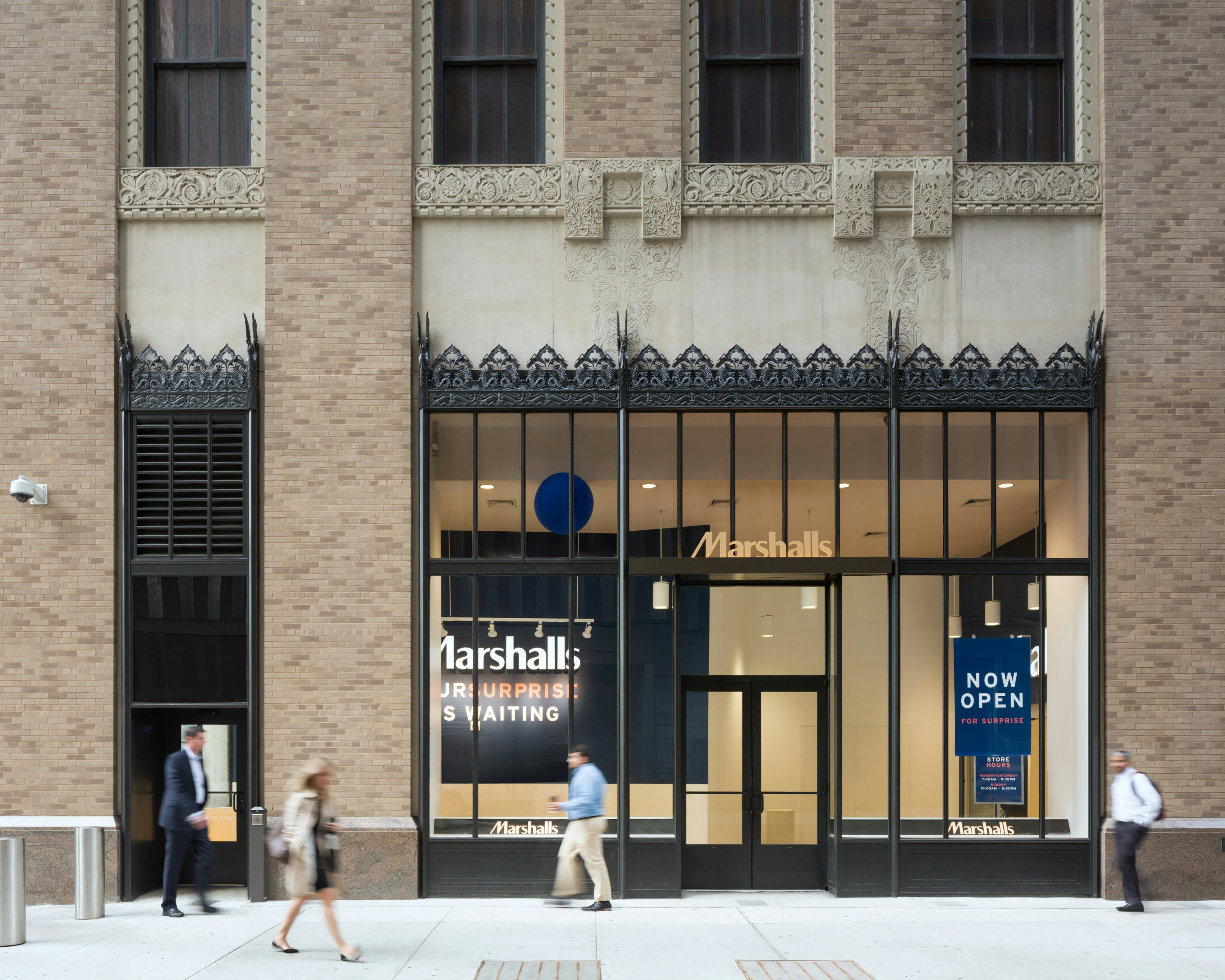 100 Barclay