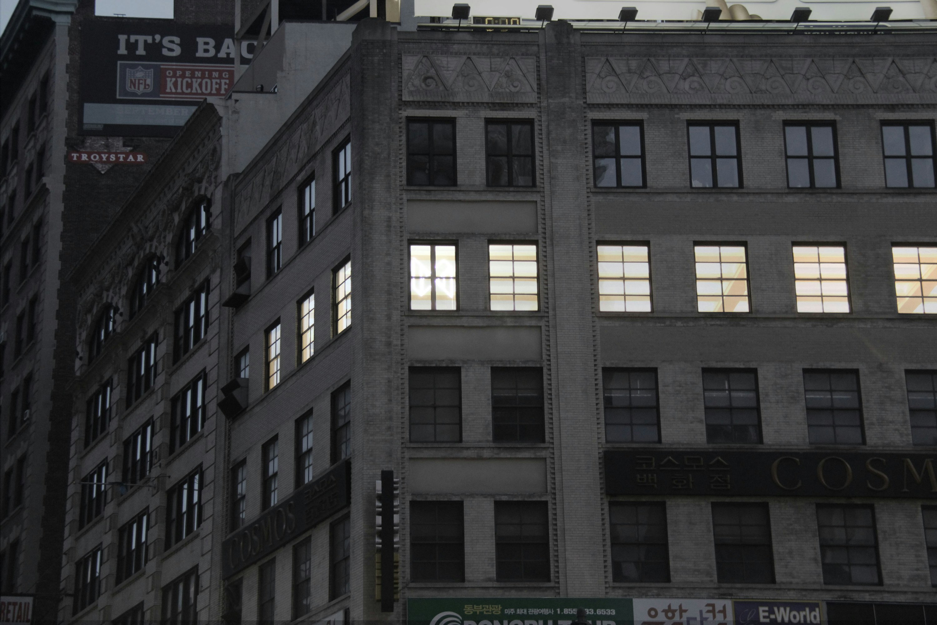 DXA Broadway Corner Detail