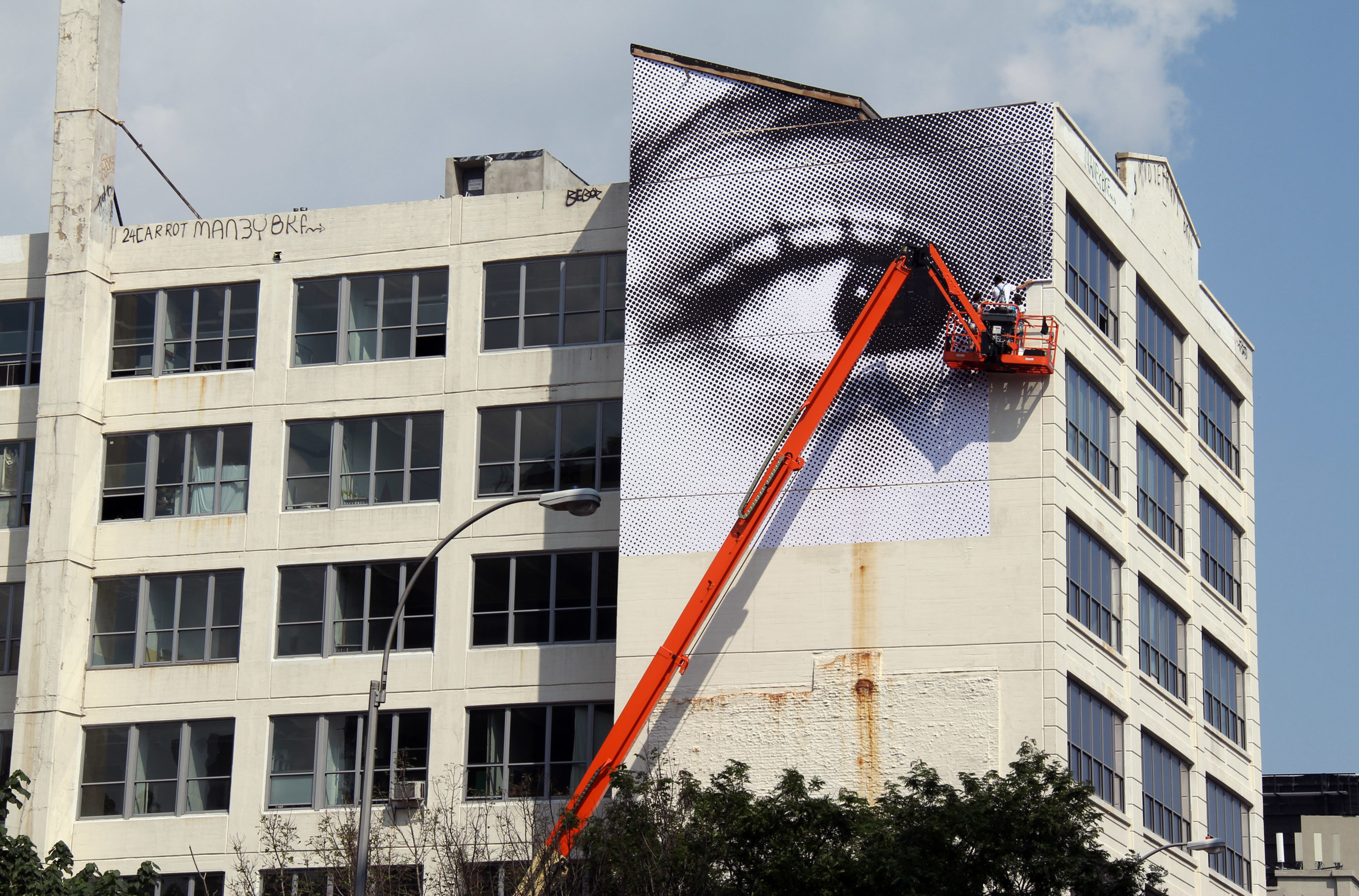 338 Berry Street: JR Installation